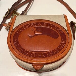 Dooney & Bourke Tan and Cream Crossbody Bag vintage
